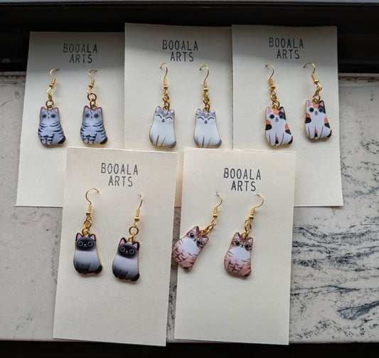 Seated Chubby Cats Earrings